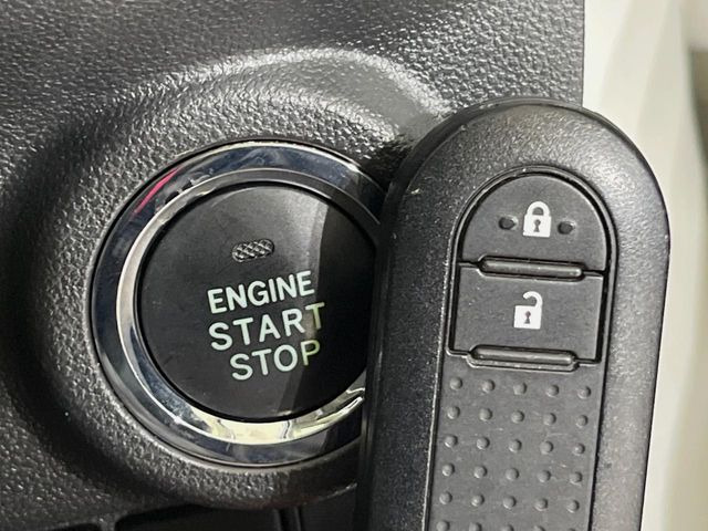 �y�L�[�t���[�V�X�e���z�J�o����|�P�b�g�ɓ��ꂽ�܂܂ł��h�A�̎{���E�������\�ȃX�}�[�g�L�[�𑕔��B�G���W���̃I���E�I�t�����J�M�����o���K�v����������Ƃ��Ă��֗��ł���