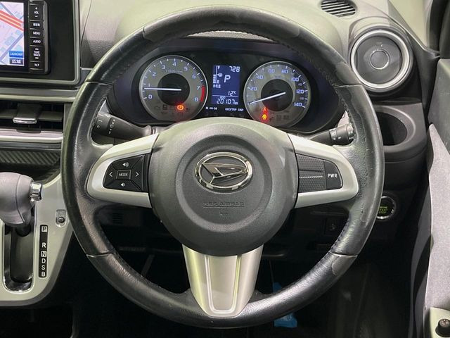 �y�X�e�A�����O�X�C�b�`�z�^�]���A�O������ڐ������炷���ƂȂ��A�I�[�f�B�I���̑��삪�\�ȕ֗��@�\!���S&���K�ȃh���C�u�����o���Ă���܂���