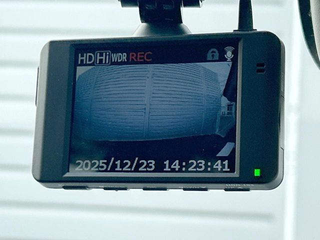 �y�h���C�u���R�[�_�[�z���S�E���S�ȃJ�[���C�t�ɕK�{�̃h���C�u���R�[�_�[�𑕔�!���s���͂������A������^�]�⎖�̂ɑ��������ۂ̏󋵂��f���ŋL�^���A����̃��X�N�ɔ����܂��B