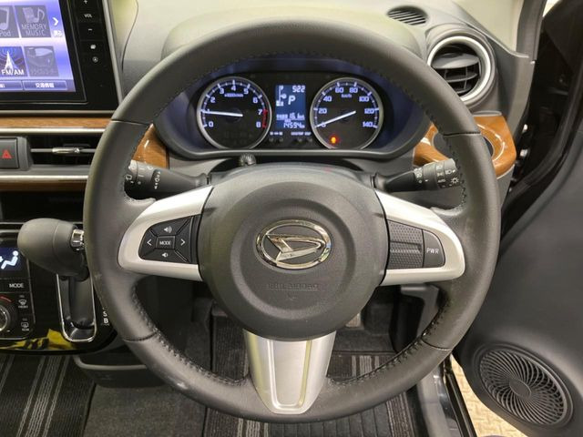 �y�X�}�[�g�A�V�X�g�V�z���s���ɑO���̎ԗ�����F�����A�Փ˂������Ȏ��͌x��ƃu���[�L�ŏՓˉ���Ɣ�Q�y�����A�V�X�g�B�����S�Ƀh���C�u�����y���݂��������܂��B