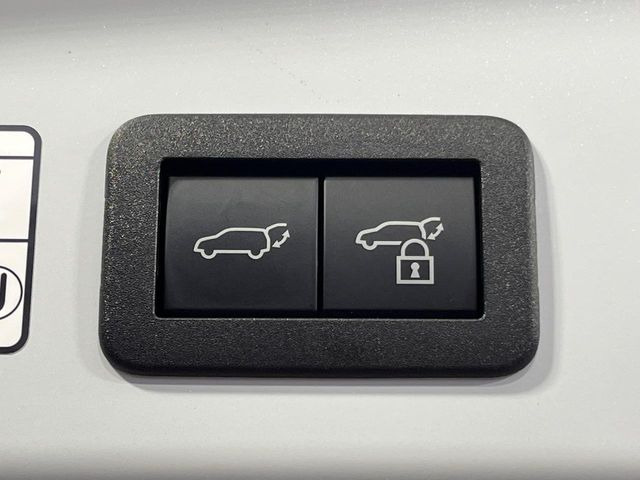 �y�p���[�o�b�N�h�A�z�X�}�[�g�L�[��^�]�Ȃ̃{�^�������������Ń��A�Q�[�g�������ŊJ���܂�!�ו��������Ă��鎞��A�����ʒu�ɂ���o�b�N�h�A��߂�ۂɕ֗��ȋ@�\�ł���