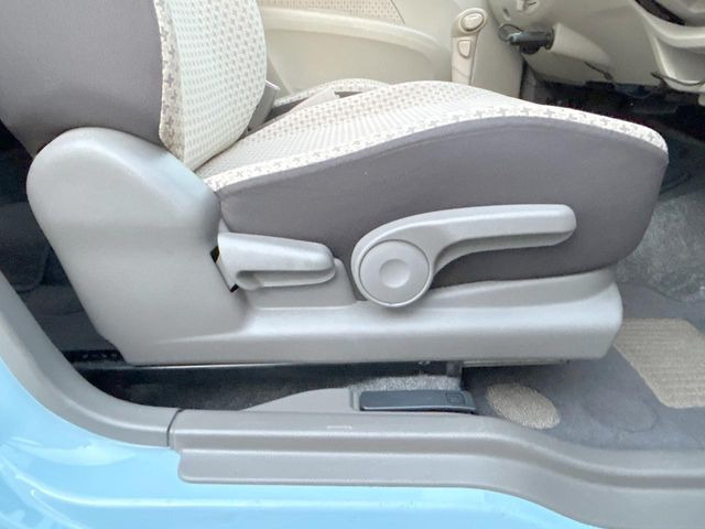 �y�V�[�g���t�^�[�z�V�[�g���ʂ̈ʒu���㉺�ɒ����ł���V�[�g���t�^�[�𑕔��B�啿�ȕ��������ȕ����œK�ȃh���C�r���O�|�W�V�����ŉ^�]�ł��܂��B