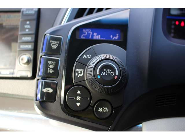 �I�[�g�G�A�R��