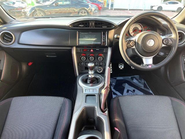 �O���[�v���݌ɐ���30,000��!!�S���̌n��X���烁�[�J�[�E�Ԏ��킸���Љ�o����̂ŁA���Ȃ��Ƀs�b�^���̂��Ԃ�������͂��ł���܂��͂��₢���킹��������