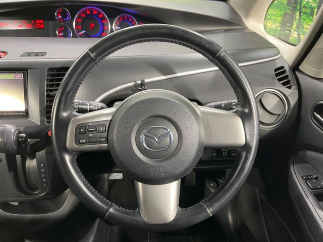 �y�X�e�A�����O�X�C�b�`�z�^�]���A�O������ڐ������炷���ƂȂ��A�I�[�f�B�I���̑��삪�\�ȕ֗��@�\!���S&���K�ȃh���C�u�����o���Ă���܂���