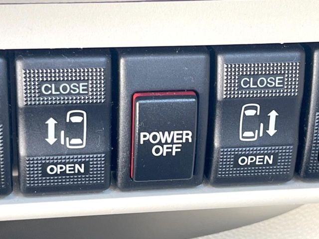 �y�����p���[�X���C�h�h�A�z�X�}�[�g�L�[��^�]�Ȃ̃X�C�b�`�Ō�ȗ����X���C�h�h�A�̊J���\���d��������͂����ăh�A���J����K�v�������A�����Ȃ��q�l�ł��ȒP�ɊJ���߂ł����K�ł���