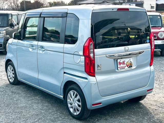 当店では軽自動車から普通車まで幅広くオールメーカーの車種・色・グレードを豊富に揃えております。