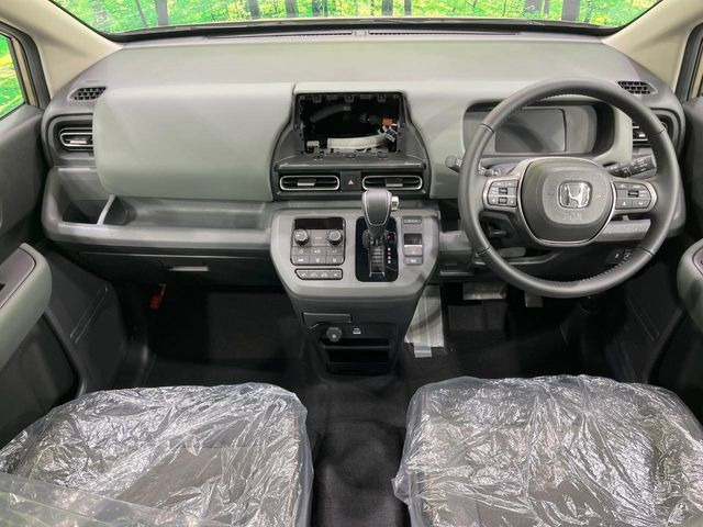 フリード1.5 e:HEV クロスター