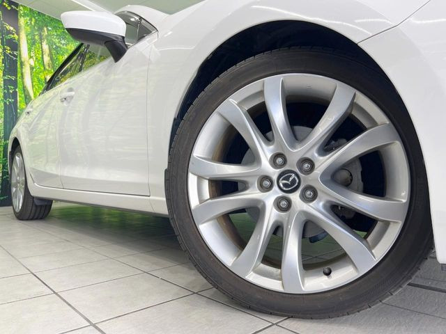 �y����19�C���`�A���~�z�C�[���z�O�ςɃ}�b�`���������A���~�z�C�[���𑕒����Ă���܂��B�e��ЊO�A���~�z�C�[����A�X�^�b�h���X�^�C�����戵�����Ă���܂��B���񂲑��k����������