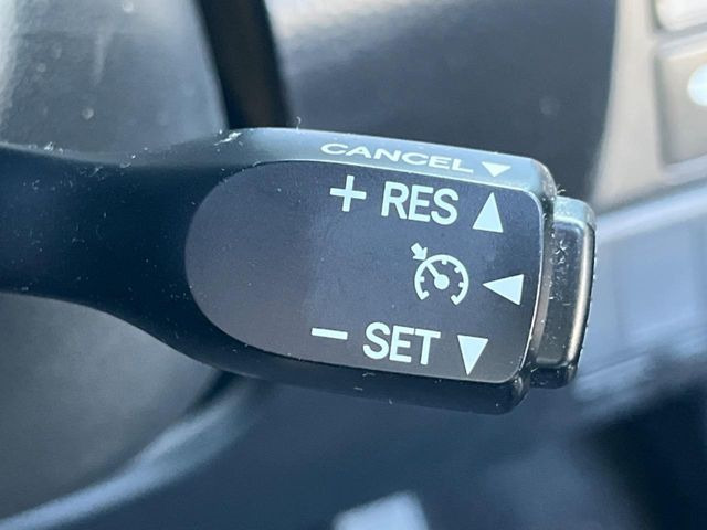 �y�N���[�Y�R���g���[���z�������H�����N���N���s�B�A�N�Z���𗣂��Ă���葬�x�ő��s���ł��A�������^�]���̕��S���y��!�����E�������ȒP�ȃX�C�b�`����Œ����ł��܂��B