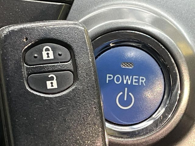 �y�X�}�[�g�L�[�z�J�o����|�P�b�g�ɓ��ꂽ�܂܂ł��h�A�̎{���E�������\�ȃX�}�[�g�L�[�𑕔��B�G���W���̃I���E�I�t�����J�M�����o���K�v����������Ƃ��Ă��֗��ł���