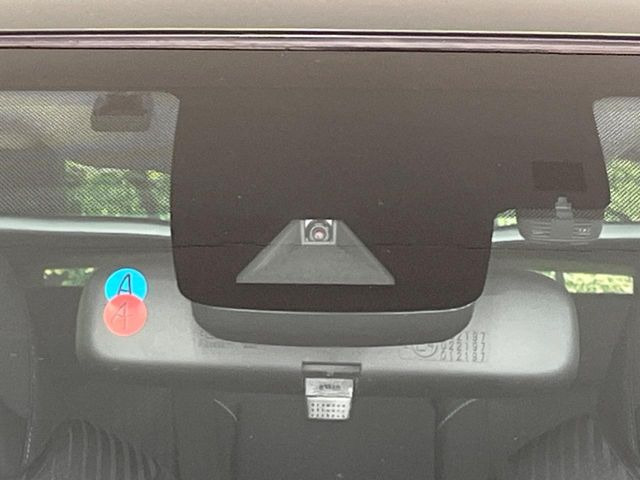 �y�v���N���b�V���Z�[�t�e�B�z�O���̎ԗ��������m���A�Փ˂������Ȏ��͌x��Œ��ӂ𑣂��A�u���[�L�𓥂ޗ͂��T�|�[�g�B�u���[�L�𓥂߂Ȃ������ꍇ�͏Փ˔�Q�y���u���[�L���쓮�A�Փˉ�����T�|�[�g���܂��B