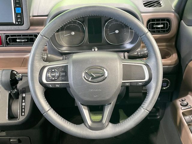 �y�����v�����X�e�A�����O�z�㎿�Ȋv���g�p���邱�ƂŁA��ɂ����������݂ƂĂ��^�]���₷���n���h���ł���