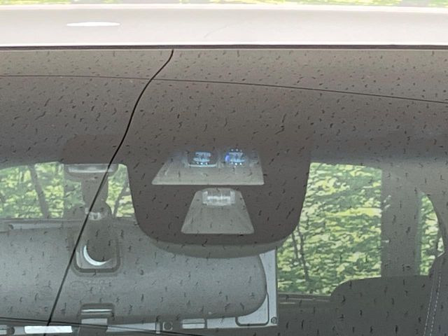 �y�V�e�B�u���[�L�A�N�e�B�u�V�X�e���z�ᑬ���s���ɑO���̎ԗ�����F�����A�Փ˂������Ȏ��͌x��ƃu���[�L�ŏՓˉ���Ɣ�Q�y�����A�V�X�g�B�����S�Ƀh���C�u�����y���݂��������܂��B