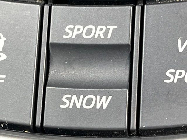 �y�h���C�u���[�h�X�C�b�`�z�R���t�H�[�g�ȏ�薡����X�|�[�e�B�ȏ�薡�܂ŃX�C�b�`��Ő؂�ւ��\�B�V�[����C���ɍ��킹�����[�h��I�ׂ΁A�����̃h���C�u������w�y�����Ȃ�܂���