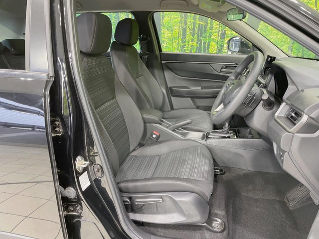 もちろん車内はキレイです♪よりクリーンな状態をキープしたいお客様には『ナノゾーンコート』がおすすめ!新型コロナウイルス対策や、除菌・消臭に効果を発揮し多くの方にご好評いただいております。