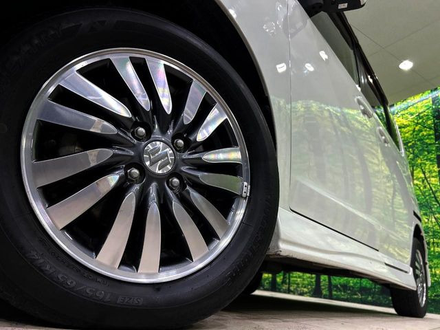 �y����15�C���`�A���~�z�C�[���z�O�ςɃ}�b�`���������A���~�z�C�[���𑕒����Ă���܂��B�e��ЊO�A���~�z�C�[����A�X�^�b�h���X�^�C�����戵�����Ă���܂��B���񂲑��k����������