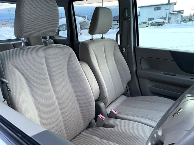 �^�]�ȃV�[�g���͎g�p�������Ȃ��A�ǍD�ȏ�ԂƂȂ��Ă��܂��B���J�Ɏg���Ă������Ƃ��悭�킩��܂��ˁB