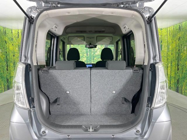 ���i�̂���������ʋ΁A���}���ɏ\���ȉ׎��X�y�[�X���m�ۂ��Ă���܂��B�Z�J���h�V�[�g��|���ƁA�傫�ȉו��̐ύڂ��\�ł���