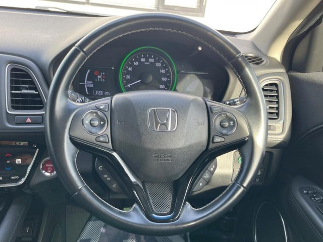 �y�����v�����X�e�A�����O�z�㎿�Ȋv���g�p���邱�ƂŁA��ɂ����������݂ƂĂ��^�]���₷���n���h���ł���