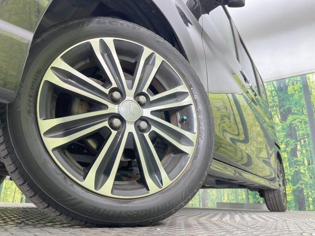 �y�����A���~�z�C�[���z�O�ςɃ}�b�`���������A���~�z�C�[���𑕒����Ă���܂��B�e��ЊO�A���~�z�C�[����A�X�^�b�h���X�^�C�����戵�����Ă���܂��B���񂲑��k����������