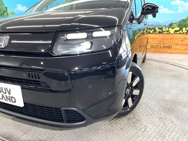 �yLED�w�b�h���C�g�z���V����ԑ��s�����ǍD�Ȏ��E���m�ۂ����S���ĉ^�]�ł��鍂�P�xLED�w�b�h���C�g�𑕔�!�_�����x�������A����d�͂��}�����Ă��܂��B