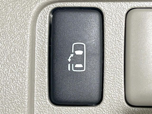 �y�p���[�X���C�h�h�A�z�X�}�[�g�L�[��^�]�Ȃ̃X�C�b�`�ŃX���C�h�h�A�̊J���\���d��������͂����ăh�A���J����K�v�������A���������q�l�ł��A�d���ו��������Ă��鎞�����N�ɊJ���߂ł��܂���