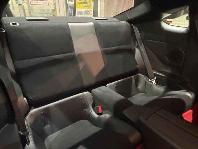 �㕔���Ȃ��C�ɂȂ�悤�ȃL�Y�E�����ւ��蓙�A�傫�ȃ_���[�W�͂Ȃ��A�ǍD�ȏ�Ԃł��B