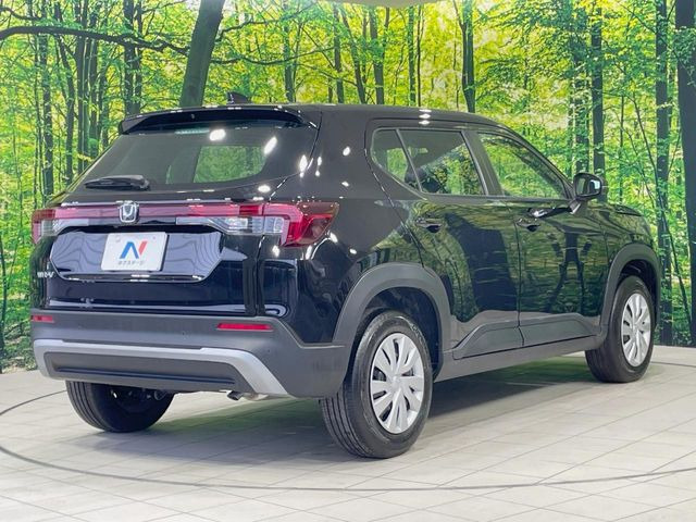 ☆全国のネクステージからお取り寄せが可能※!遠方の店舗に展示してあるクルマが気になる場合も、最寄りの店舗でご覧いただくことが可能です!是非私たちに要望をお聞かせください!※別途費用