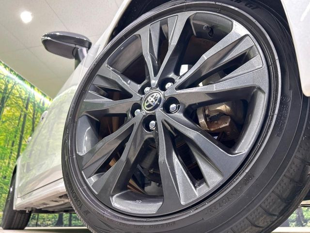 �y����17�C���`�A���~�z�C�[���z�O�ςɃ}�b�`���������A���~�z�C�[���𑕒����Ă���܂��B�e��ЊO�A���~�z�C�[����A�X�^�b�h���X�^�C�����戵�����Ă���܂��B���񂲑��k����������