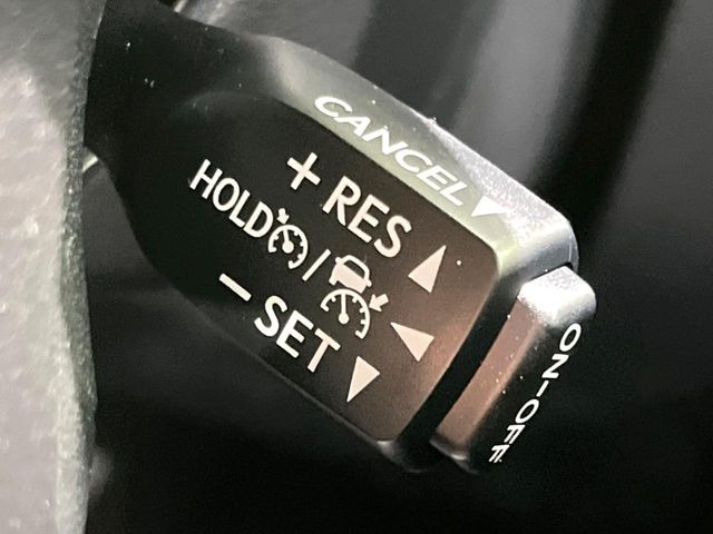 �y���[�_�[�N���[�Y�R���g���[���z�������H�ł̒��������s���y��!!�����ő��x��ۂN���[�Y�R���g���[�����A�Փˌy���V�X�e���ƘA�g���A�O���̎ԗ������m���ĎԊԂ�ۂ悤�ɑ��x���߂��Ă���܂�!!