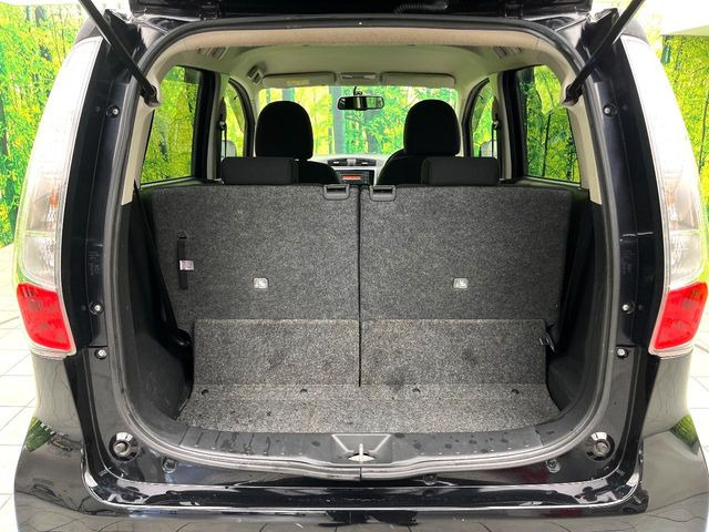 ���i�̂���������ʋ΁A���}���ɏ\���ȉ׎��X�y�[�X���m�ۂ��Ă���܂��B�Z�J���h�V�[�g��|���ƁA�傫�ȉו��̐ύڂ��\�ł���