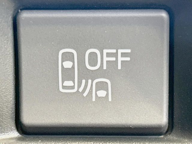 �y�����r�[�N���f�B�e�B�N�V�����z���s���A�h�A�~���[�̎��p�ɂȂ�₷���ӏ��Ɍ㑱�Ԃ��ڋ߂���ƃT�C�h�~���[�t�߂Ɍx����\���A�h���C�o�[�ɒ��ӊ��N�ƁA����̍ۂ̓n���h��������A�V�X�g�����܂��B