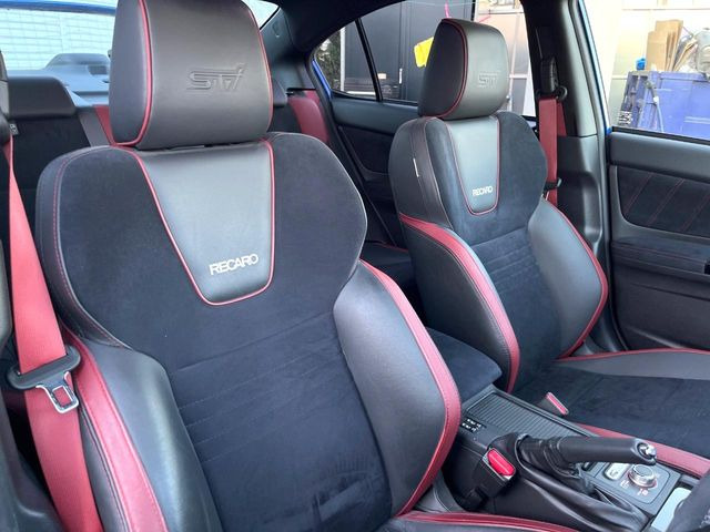 �yRECARO���o�P�b�g�V�[�g�z�l�ԍH�w�Ɋ�Â����ʈ����z�ɂ���č��ւ̕��S�Ⓑ���ԉ^�]���̔�J�������y������ڂŃ��J���Ƃ킩��X�|�[�e�B�ȃ��b�N�X�������ł��B