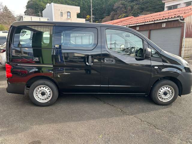 NV200バネットバン1.6 DX