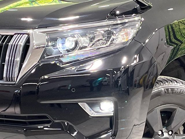 �yLED�w�b�h���C�g�z���V����ԑ��s�����ǍD�Ȏ��E���m�ۂ����S���ĉ^�]�ł��鍂�P�xLED�w�b�h���C�g�𑕔�!�_�����x�������A����d�͂��}�����Ă��܂��B