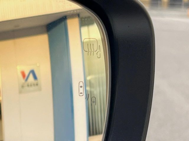 �y�u���C���h�X�|�b�g���j�^�[�z���s���A�h�A�~���[�̎��p�ɂȂ�₷���ӏ��Ɍ㑱�Ԃ��ڋ߂���ƃT�C�h�~���[�t�߂Ɍx����\���A�h���C�o�[�ɒ��ӊ��N�����Ă���܂��B