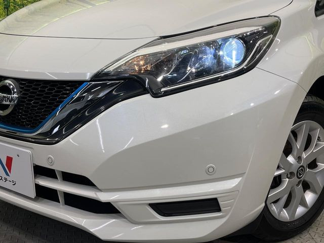 �yLED�w�b�h���C�g�z���V����ԑ��s�����ǍD�Ȏ��E���m�ۂ����S���ĉ^�]�ł��鍂�P�xLED�w�b�h���C�g�𑕔�!�_�����x�������A����d�͂��}�����Ă��܂��B