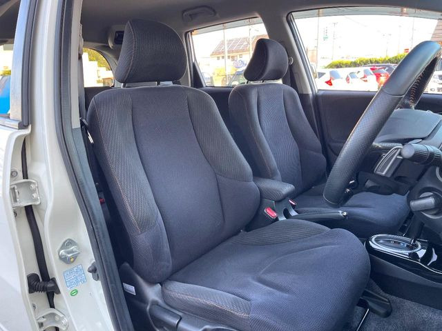 �^�]�ȃV�[�g���͎g�p�������Ȃ��A�ǍD�ȏ�ԂƂȂ��Ă��܂��B���J�Ɏg���Ă������Ƃ��悭�킩��܂��ˁB