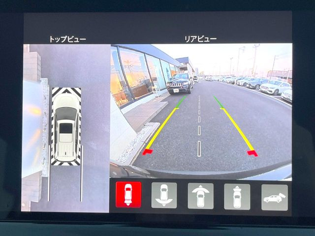 ���p�m���~�b�N�r���[���j�^�[:��p�̃J�����ɂ��A�ォ�猩���낵���悤�Ȏ��_��360�x�N���}�̎��͂��m�F���邱�Ƃ��ł��܂������p�������m�F���₷���A�����ꏊ�ł̐؂�Ԃ��⒓�Ԃ��X���[�Y�ɍs���܂��B