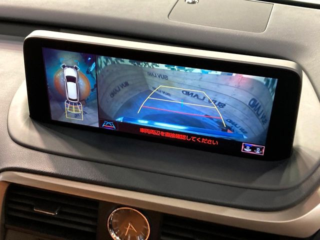 �y�p�m���~�b�N�r���[���j�^�[�z��p�̃J�����ɂ��A�ォ�猩���낵���悤�Ȏ��_��360�x�N���}�̎��͂��m�F���邱�Ƃ��ł��܂������p�������m�F���₷���A�����ꏊ�ł̐؂�Ԃ��⒓�Ԃ��X���[�Y�ɍs���܂��B