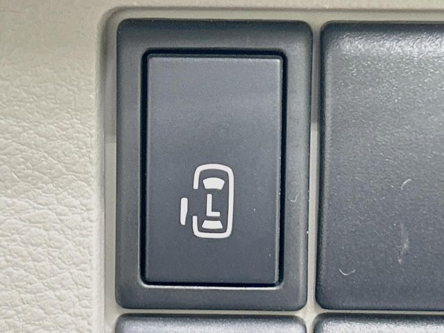 �y�p���[�X���C�h�h�A�z�X�}�[�g�L�[��^�]�Ȃ̃X�C�b�`�ŃX���C�h�h�A�̊J���\���d��������͂����ăh�A���J����K�v�������A���������q�l�ł��A�d���ו��������Ă��鎞�����N�ɊJ���߂ł��܂���