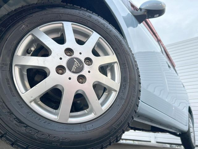 �y13�C���`�A���~�z�C�[���z�O�ςɃ}�b�`�����A���~�z�C�[���𑕒����Ă���܂��B�e��A���~�z�C�[����A�X�^�b�h���X�^�C�����戵�����Ă���܂��B���񂲑��k����������