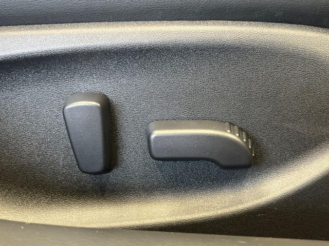 �y�p���[�V�[�g�z�X�C�b�`��ŊȒP�ɃV�[�g�̔��������\!�d��������͂�����܂���!���K�ȃV�[�g�|�W�V�����ɃZ�b�g���āA���K�ȃh���C�u�����y���݂��������B