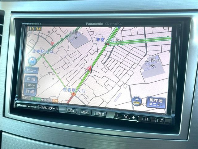 �y�����i�r�z�l�C�̏����i�r�𑕔����Ă���܂��B�i�r�̎g���₷���͂������A�I�[�f�B�I�@�\���[��!�L�����v�◷�s�͂������A�ʋ΂┃�����ȂǕ��i�̃h���C�u���y�����Ȃ�͂���