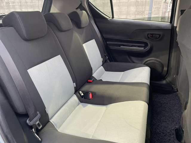 �Ïl���ɗD�ꂽ���Ԃł��̂ŁA�^�]���������b�N�X���Ă��߂������������܂���