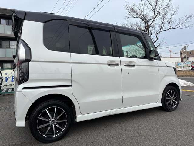 N-BOXカスタムL 4WD