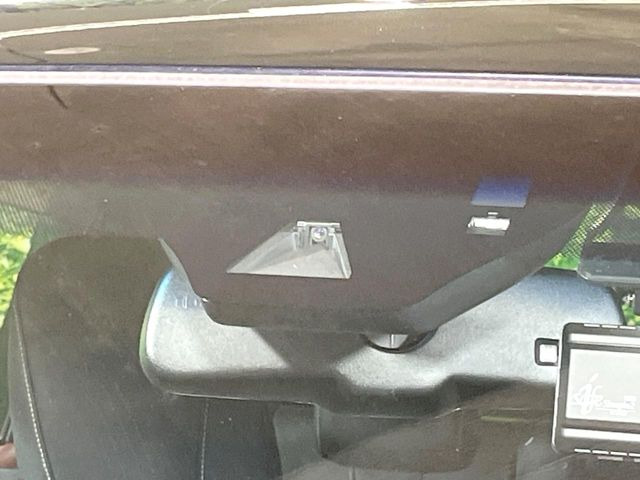 �y�g���^�Z�[�t�e�B�Z���X�z���s���ɑO���̎ԗ�����F�����A�Փ˂������Ȏ��͌x��ƃu���[�L�ŏՓˉ���Ɣ�Q�y�����A�V�X�g�B�����S�Ƀh���C�u�����y���݂��������܂��B