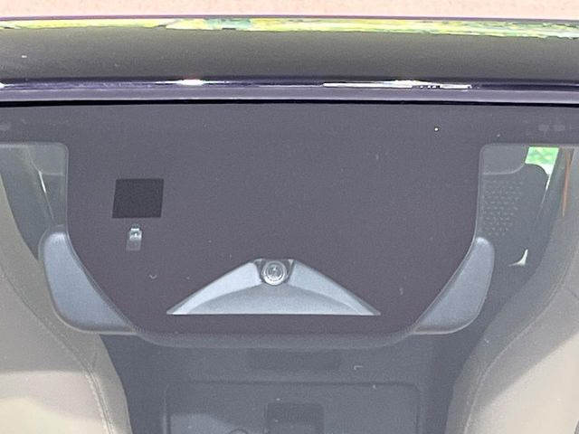 �yi-ACTIVESENSE�z���s���ɑO���̎ԗ�����F�����A�Փ˂������Ȏ��͌x��ƃu���[�L�ŏՓˉ���Ɣ�Q�y�����A�V�X�g�B�����S�Ƀh���C�u�����y���݂��������܂��B