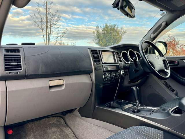 ���X�ł͂��_�񒸂��܂������q�l�Ƀh���C�u���R�[�_�[��K���X�R�[�e�B���O�{�H�ȂǁA���l�i��}���Ă��񋟂����Ē����Ă���܂��B�ڍׂ̓X�^�b�t�܂ł��C�y�ɂ��₢���킹���������܂��B